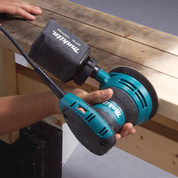 Makita BO5031 5″ Random Orbit Sander with Electronic Speed Control