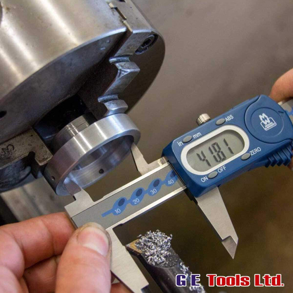Moore & Wright 110-DBL 200mm (8”) Digital Callipers Moore & Wright 110-DBL 200mm (8”) Digital Callipers