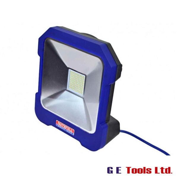 Faithfull SMD LED Task Light with Power Take Off 20W Faithfull SMD LED Task Light with Power Take Off 20W