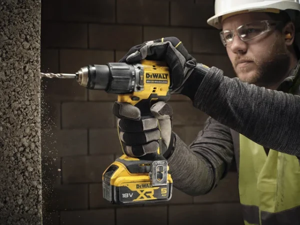 DeWalt DCD799P1T XR Brushless Combi Drill 18V 1 x 5.0Ah Li-ion