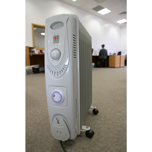 Sealey RD2500T 11-Element Oil Filled Radiator with Timer 2500W/230V Sealey RD2500T 11-Element Oil Filled Radiator with Timer 2500W/230V
